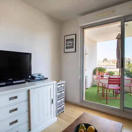 Апартаменты Le Lagon Bleu By Interhome *